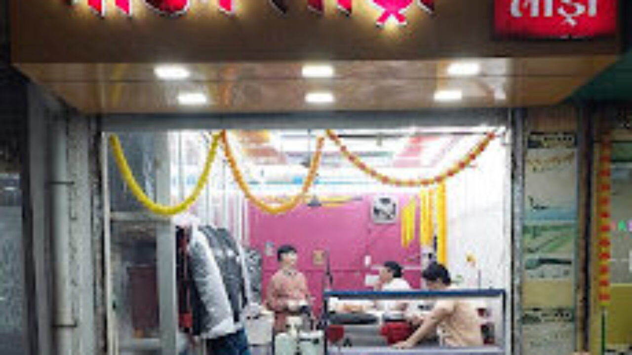 MODERN LAUNDRY AND DRY CLEANERS